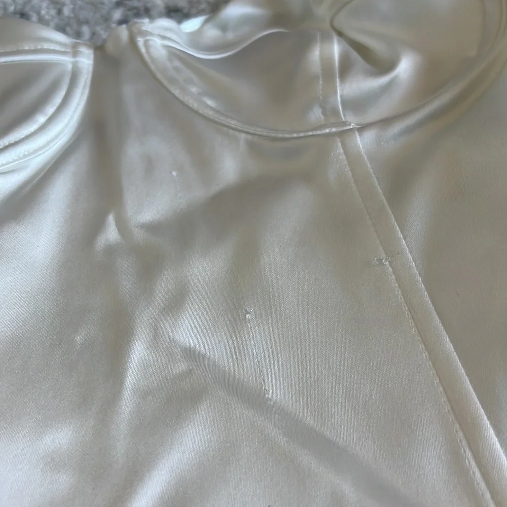 h:ours Tabitha Bodysuit in White small - Picture 4 of 10